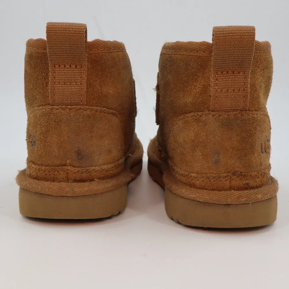 UGG Neumel Logo Strap Toddler 9 Chestnut Brown Suede Shearling Ankle Boots‎